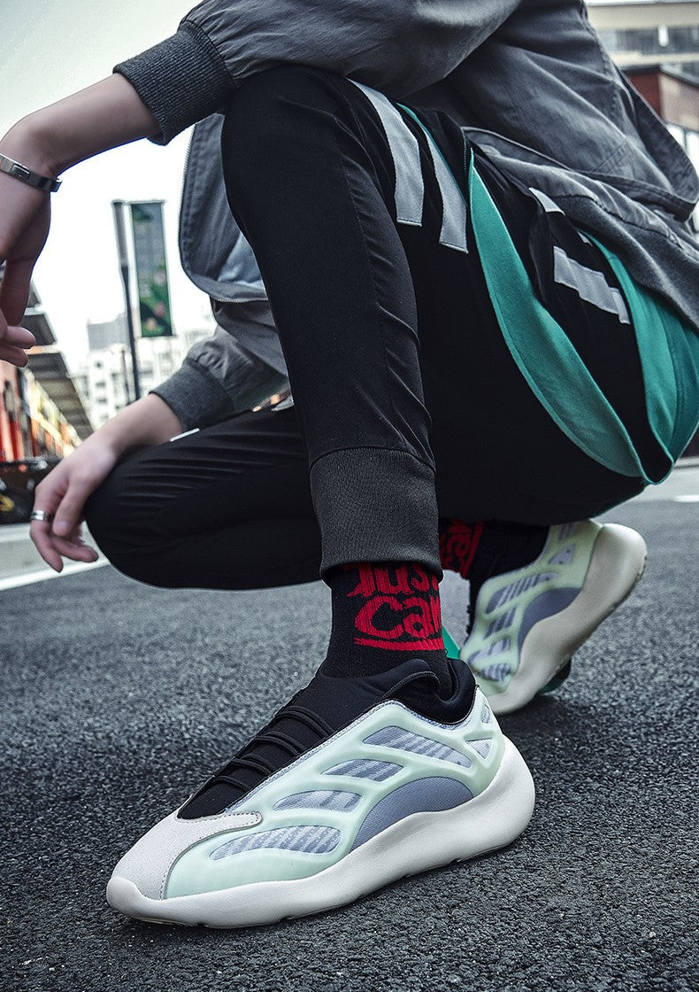 CUBICS V3 YEZY 700 Glow - Cream