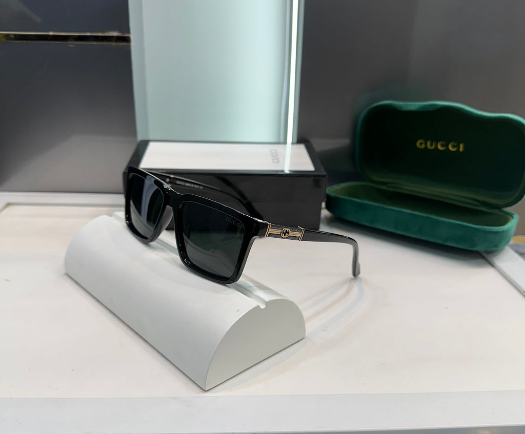 Gucc i 2009 Black Ultimate Luxury Shade With Original Packaging