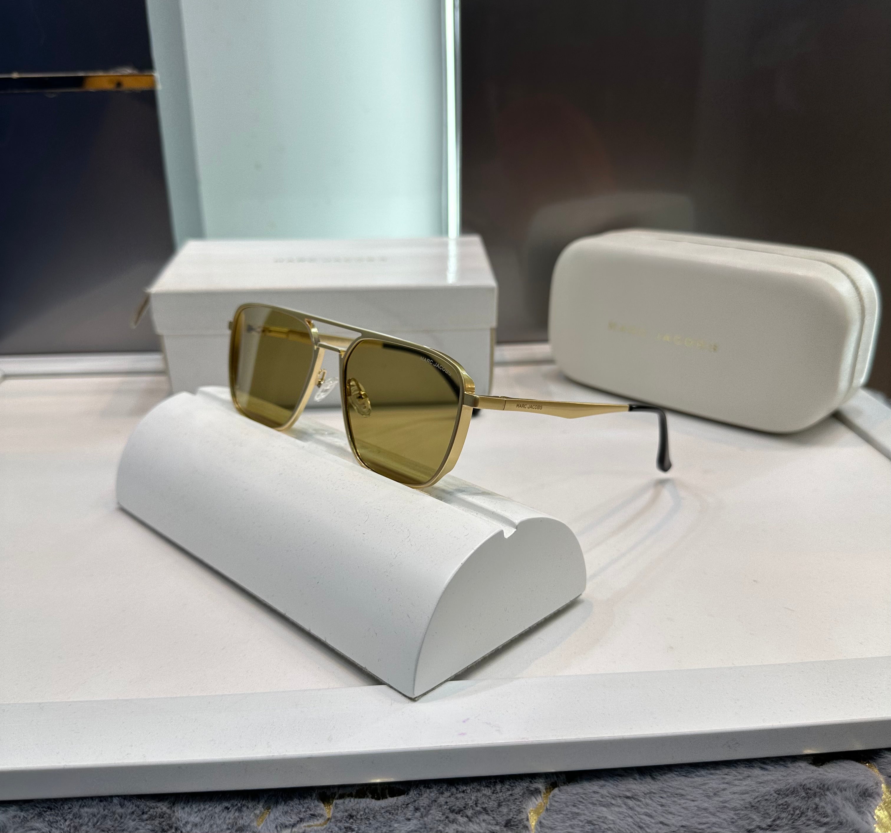 Mar c Jacob s Yellow 3036 Ultimate Luxury Shade With Original Packaging