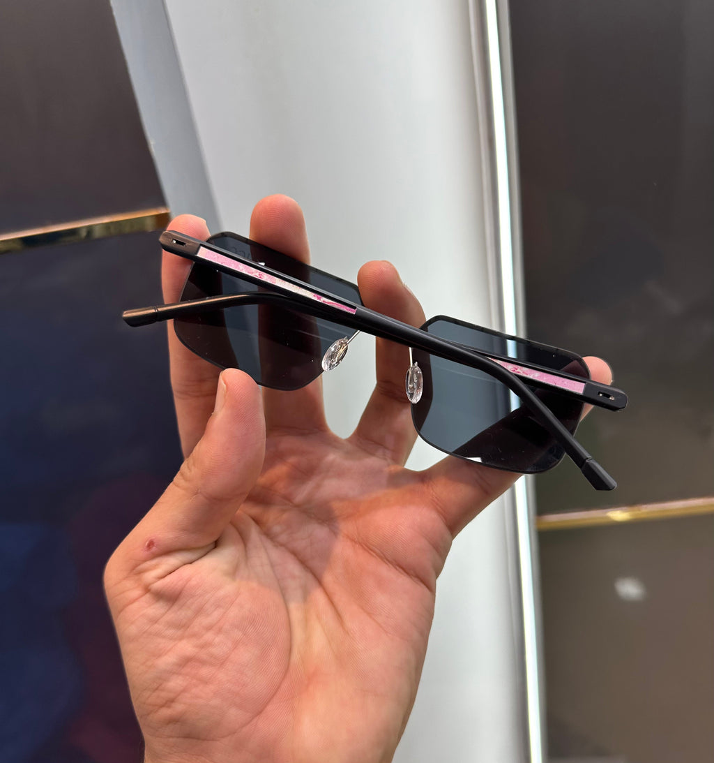 Gucc i Black Ultimate Luxury Shade With Original Packaging