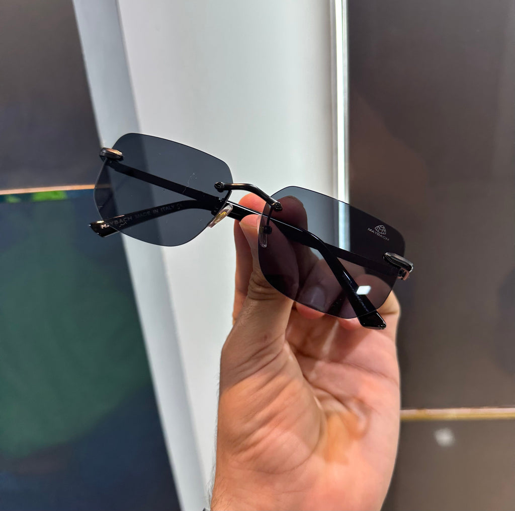 Maybac h All Black 8692 Ultimate Luxury Shade With Original Packaging