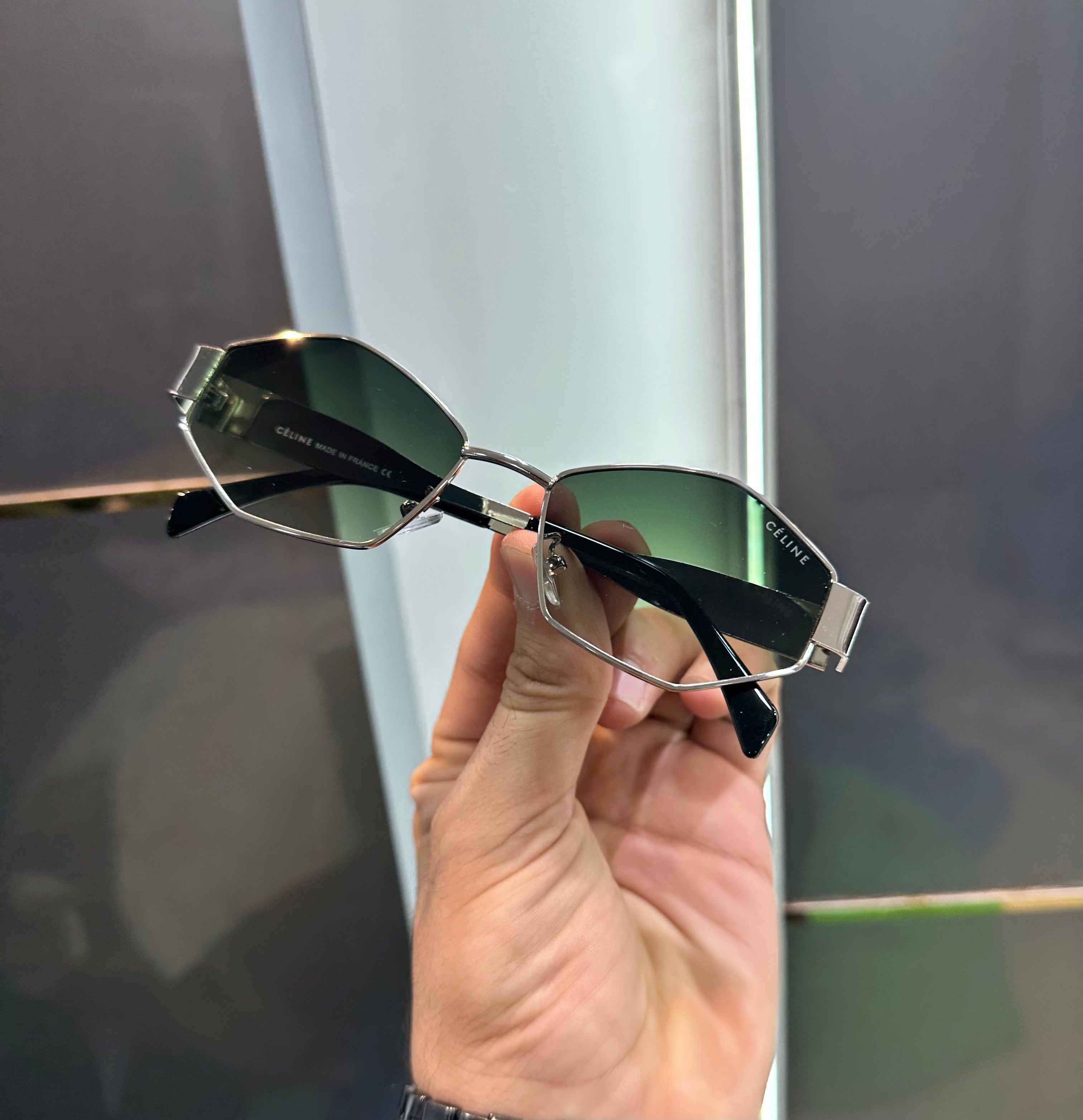 Celin e Green 598 Ultimate Luxury Shade With Original Packaging