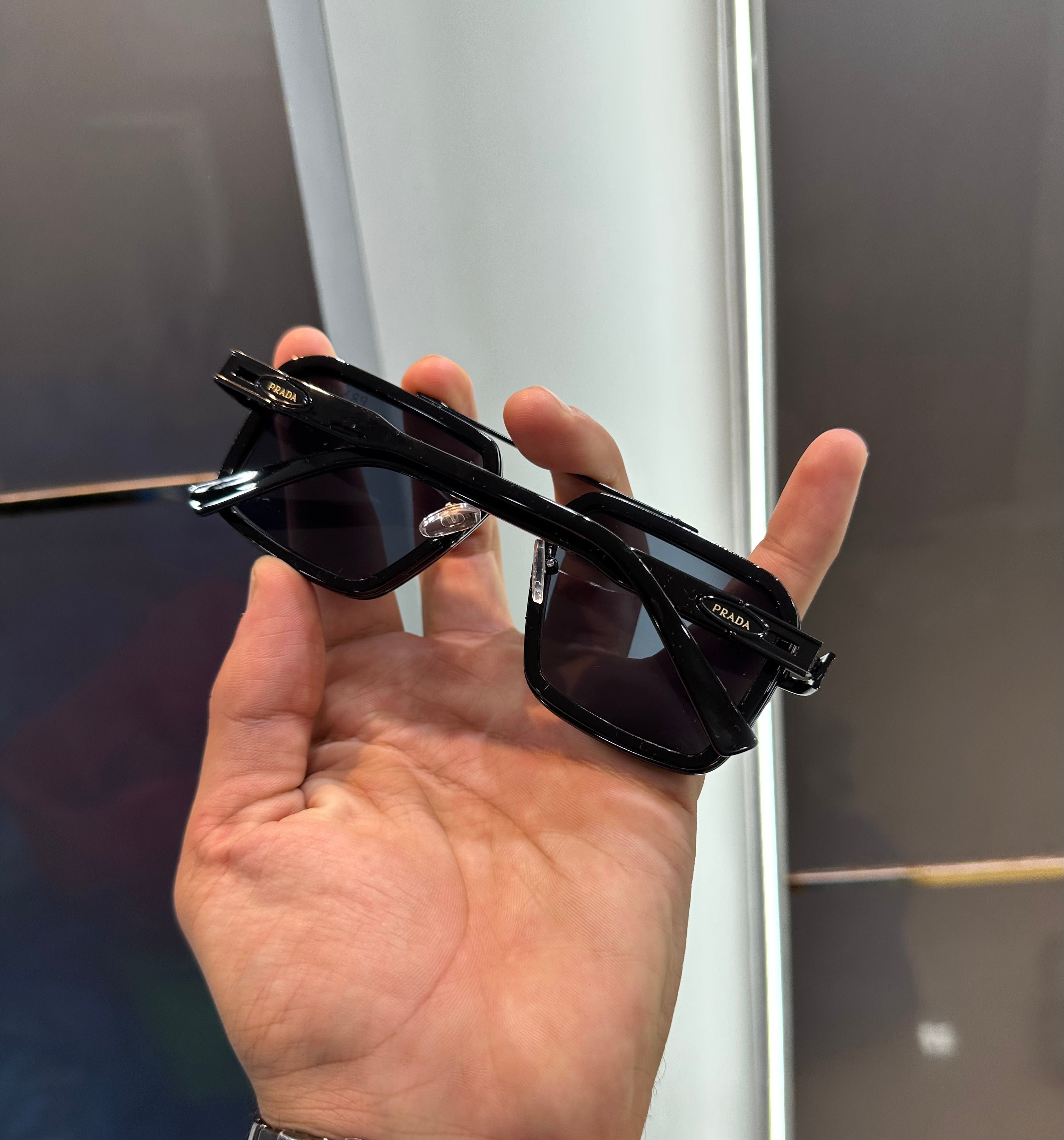 Prad a Black 6574 Ultimate Luxury Shade With Original Packaging