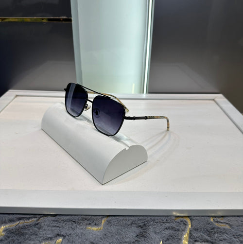 Burberr y Black 3067 Ultimate Luxury Shade With Original Packaging