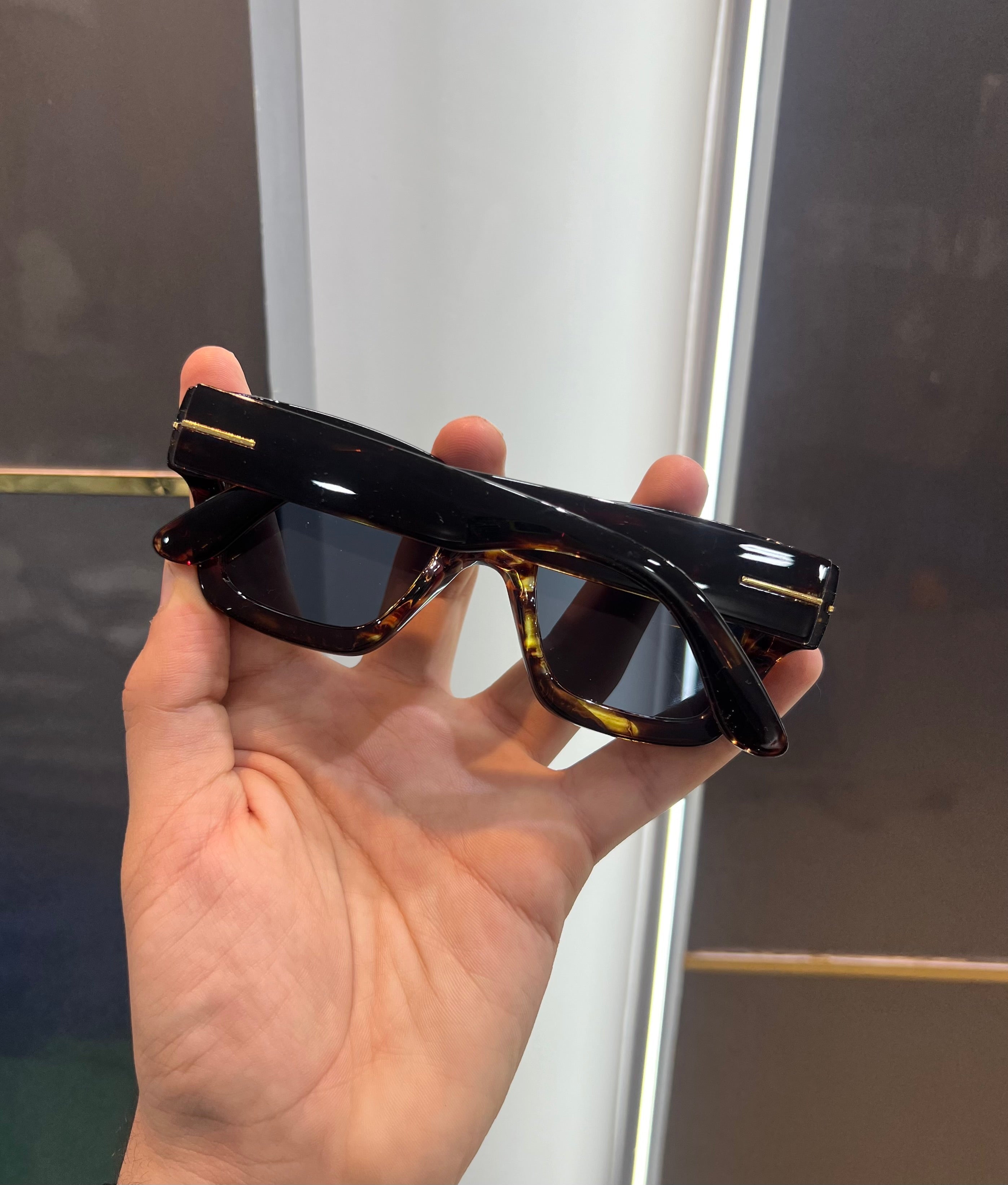 Tom For d Tiger Black 4184 Ultimate Luxury Shade With Original Packaging