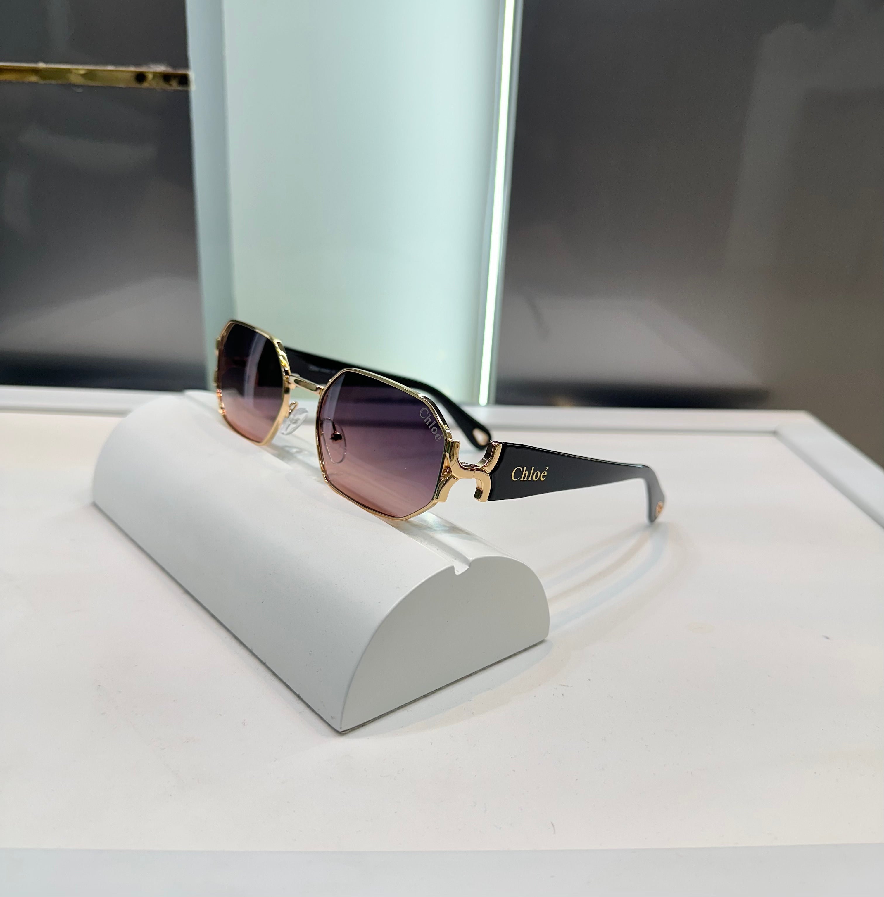 Chlo e Shaded 985 Ultimate Luxury Shade With Original Packaging