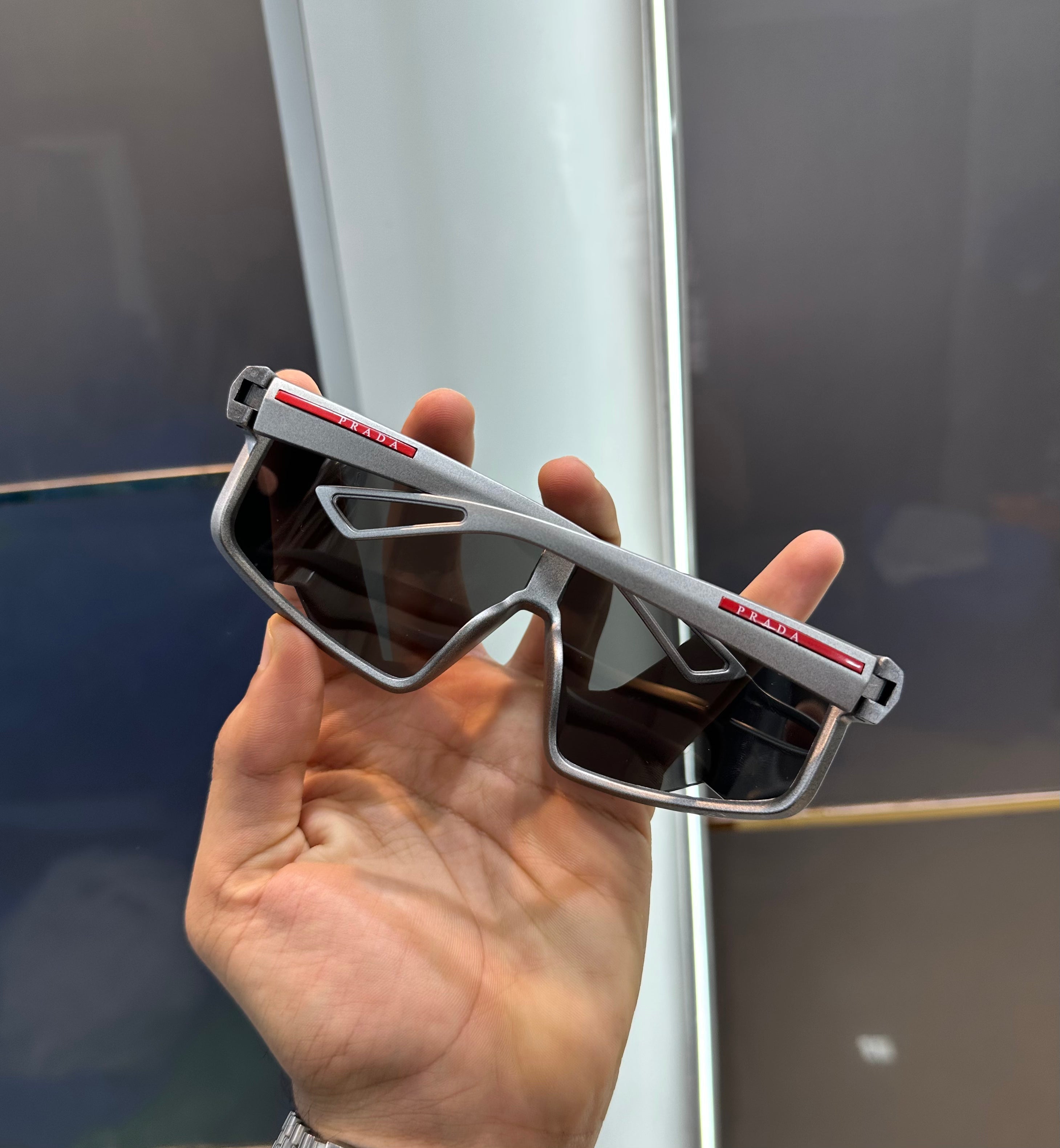 Prad a Grey Ultimate Luxury Shade With Original Packaging