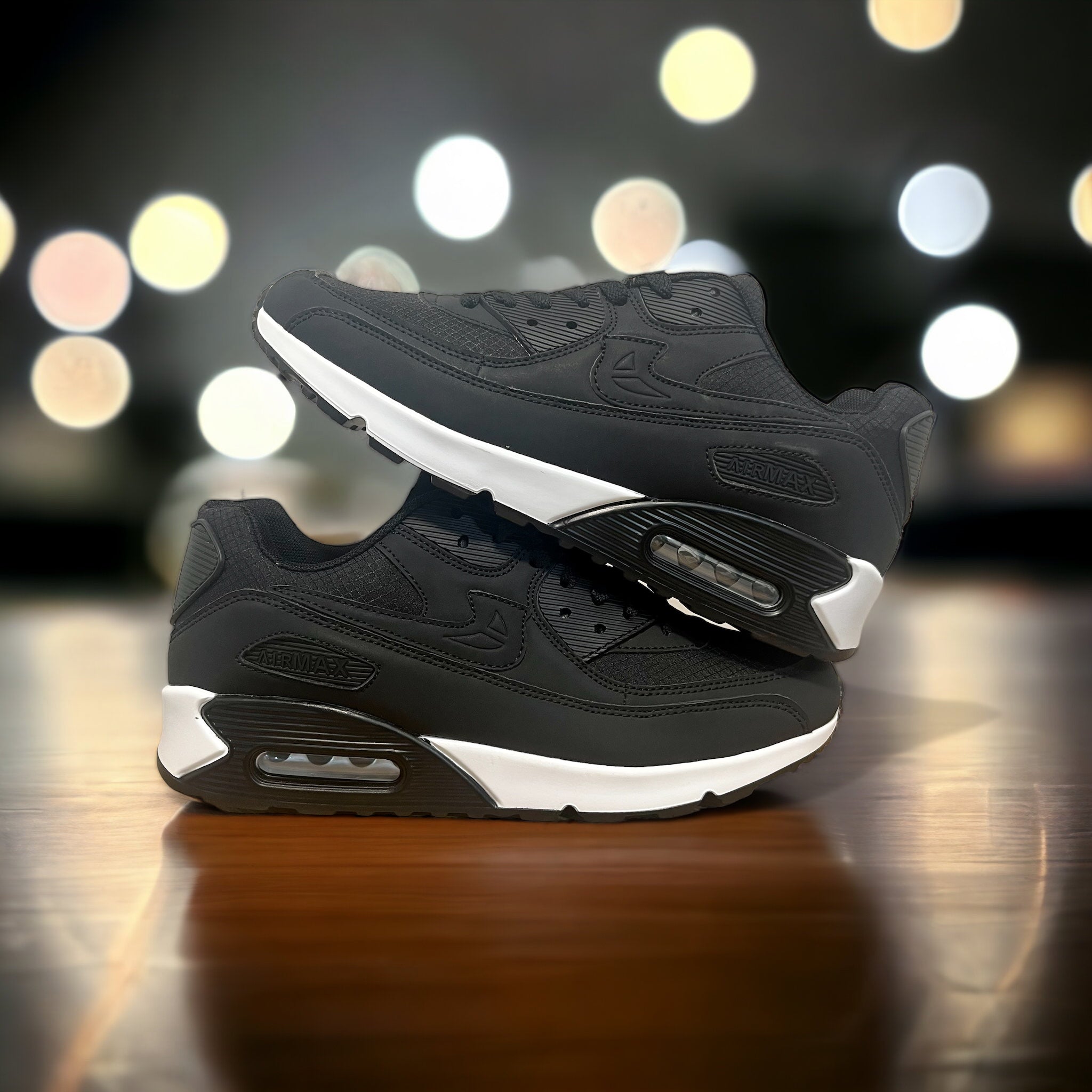 CUBICS Max Air 90 Trainers - Black
