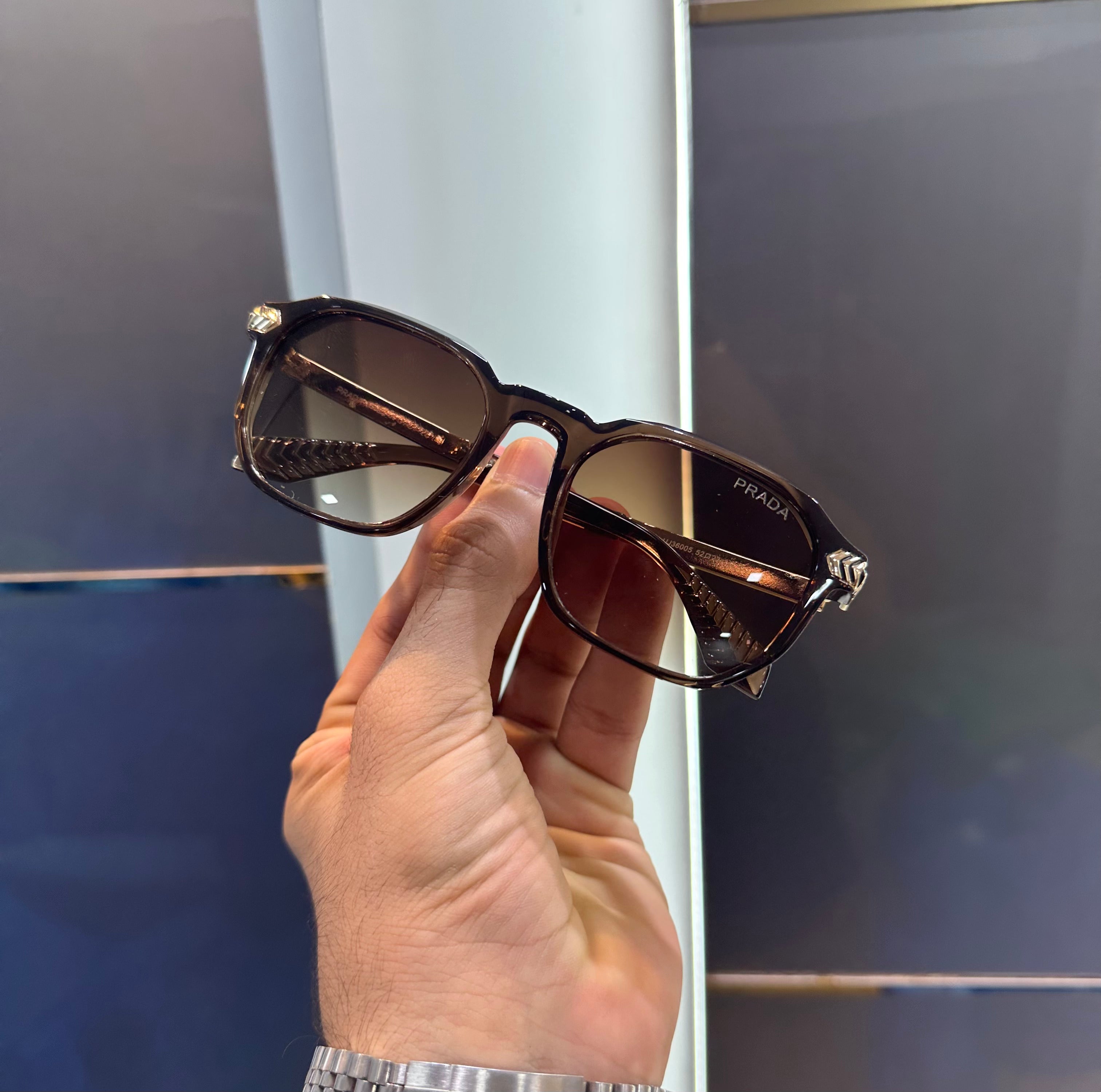 Prad a Brown Ultimate Luxury Shade With Original Packaging