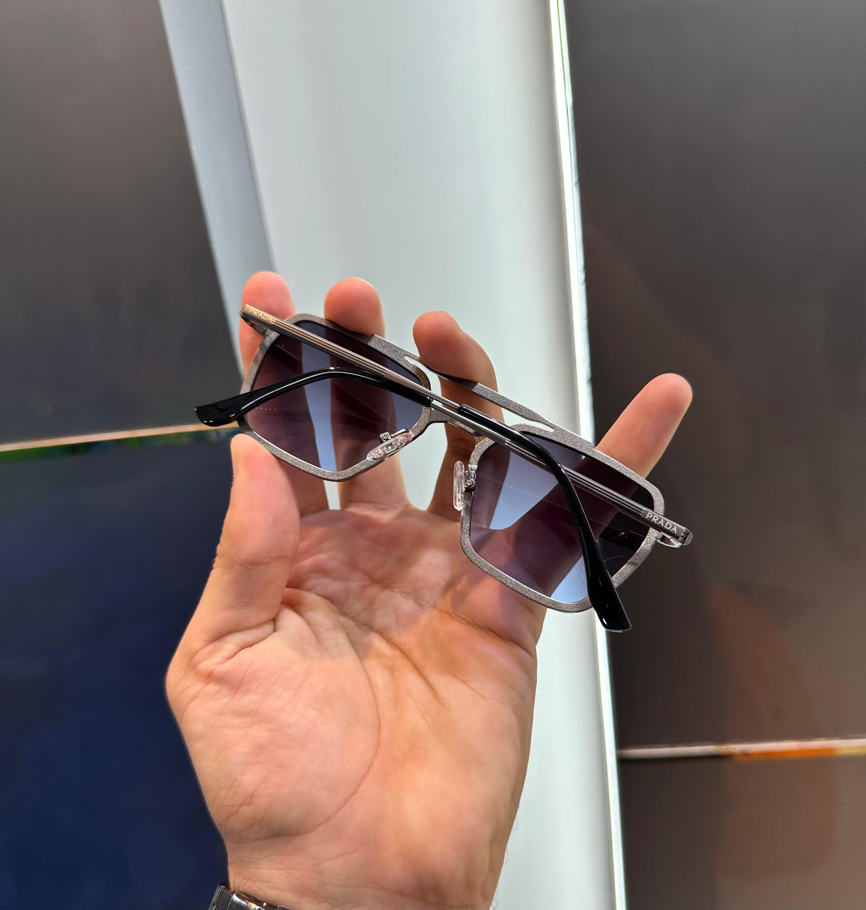 Prad a Blue 3093 Ultimate Luxury Shade With Original Packaging