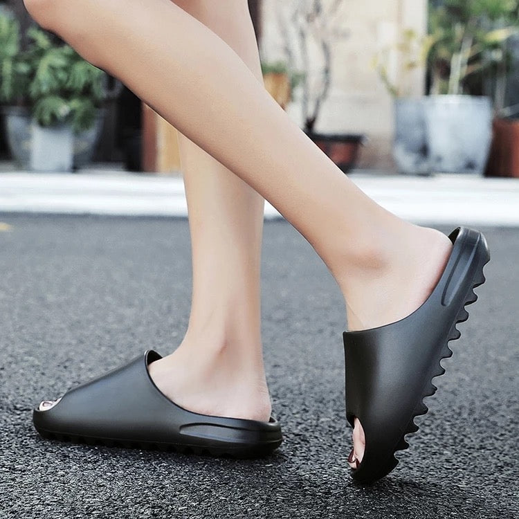 CUBICS Yezy Foam Slides - Black