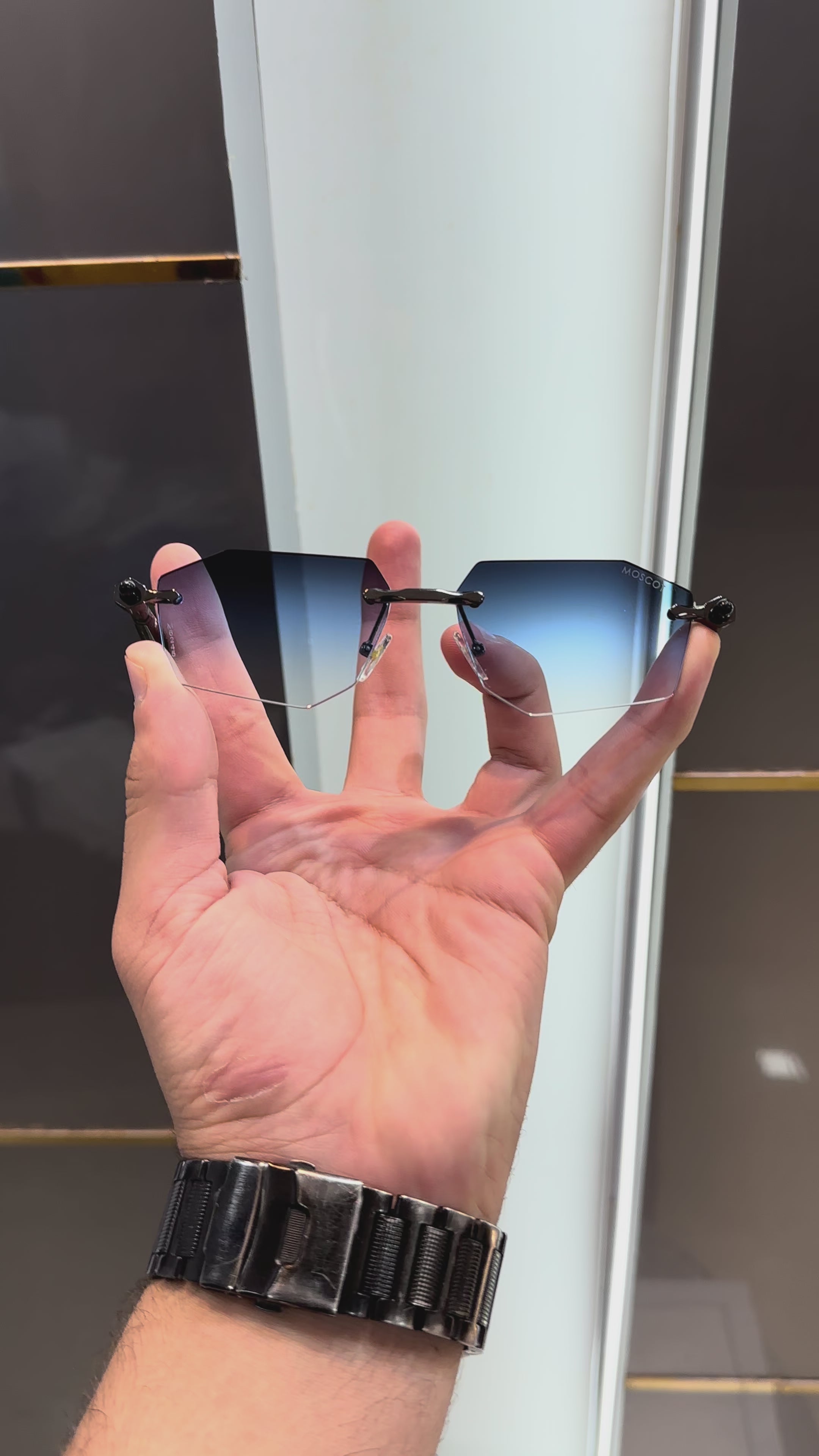 Mosco t 6242 Blue Ultimate Luxury Shade With Original Packaging