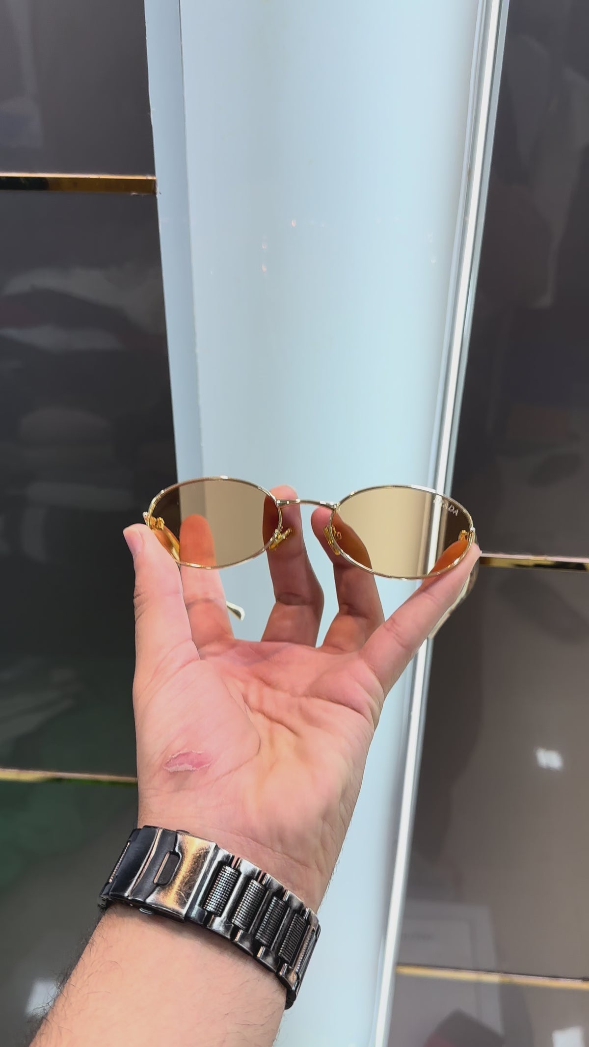 Prad a 5002 Gold Cream Ultimate Luxury Shade With Original Packaging