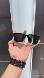 Gucc i 2009 Black Ultimate Luxury Shade With Original Packaging