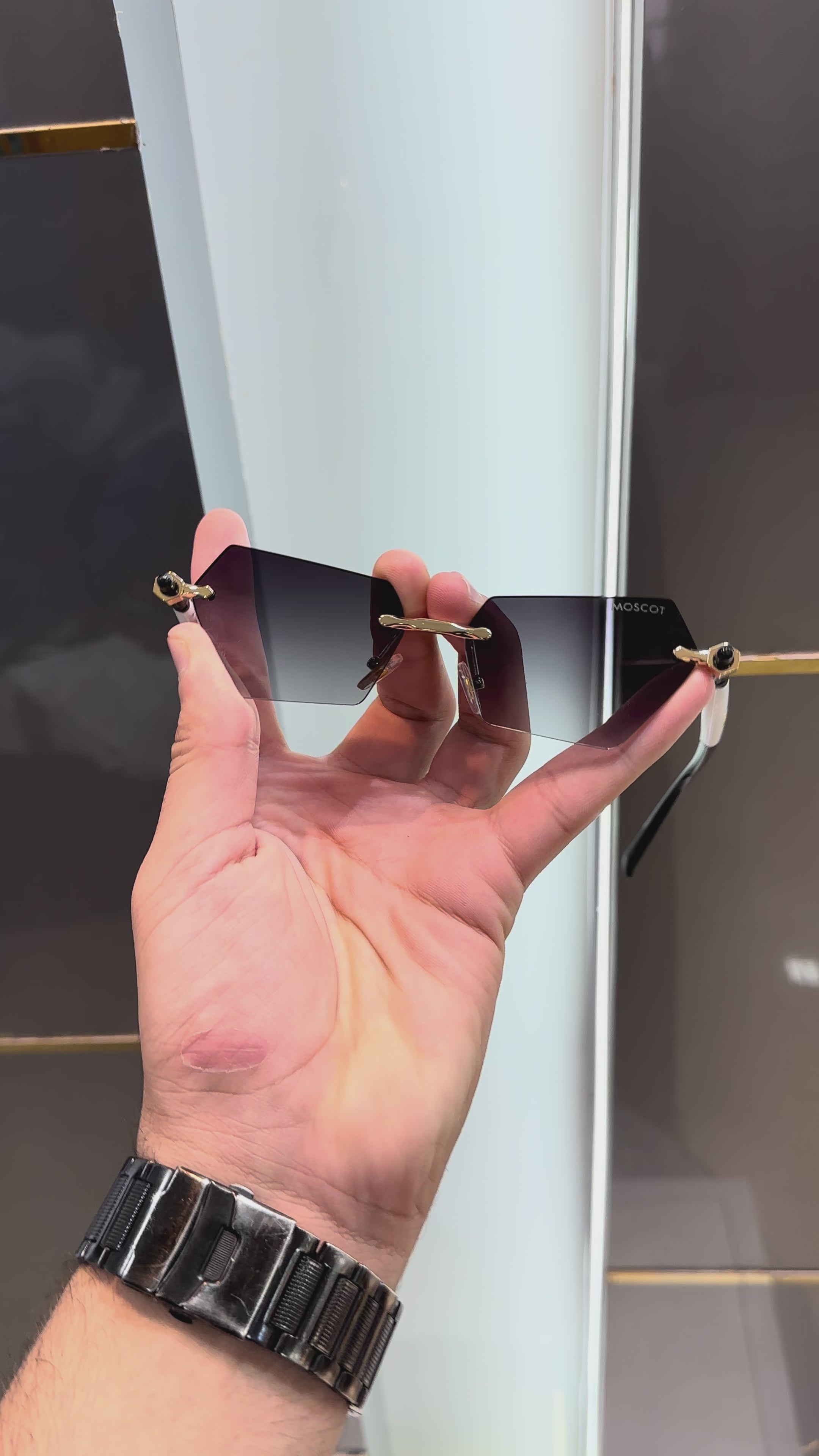 Mosco t 6242 Black Ultimate Luxury Shade With Original Packaging